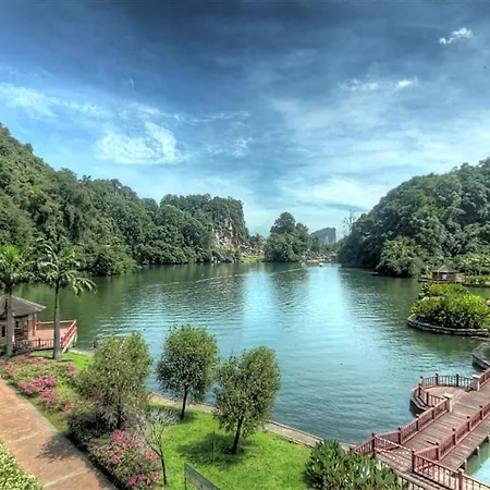 Low Season Promotion! 4B11B Mountainview 16 Pax Ipoh Exterior photo