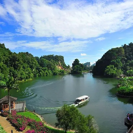 Low Season Promotion! 4B11B Mountainview 16 Pax Ipoh Exterior photo
