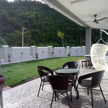 Low Season Promotion! 4B11B Mountainview 16 Pax Ipoh Exterior photo